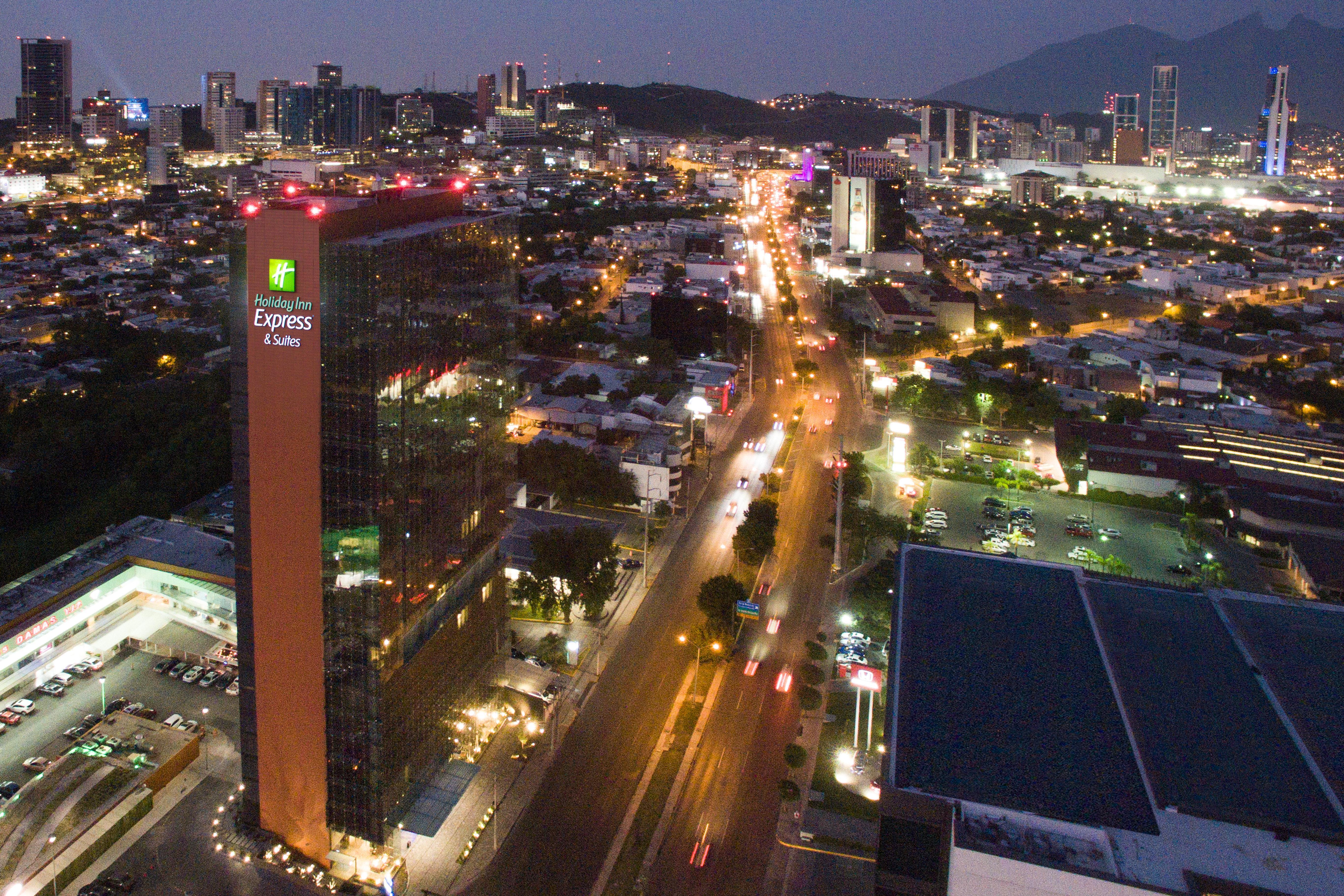 Holiday Inn Express & Suites Monterrey Valle By Ihg San Pedro Garza Garcia Zewnętrze zdjęcie