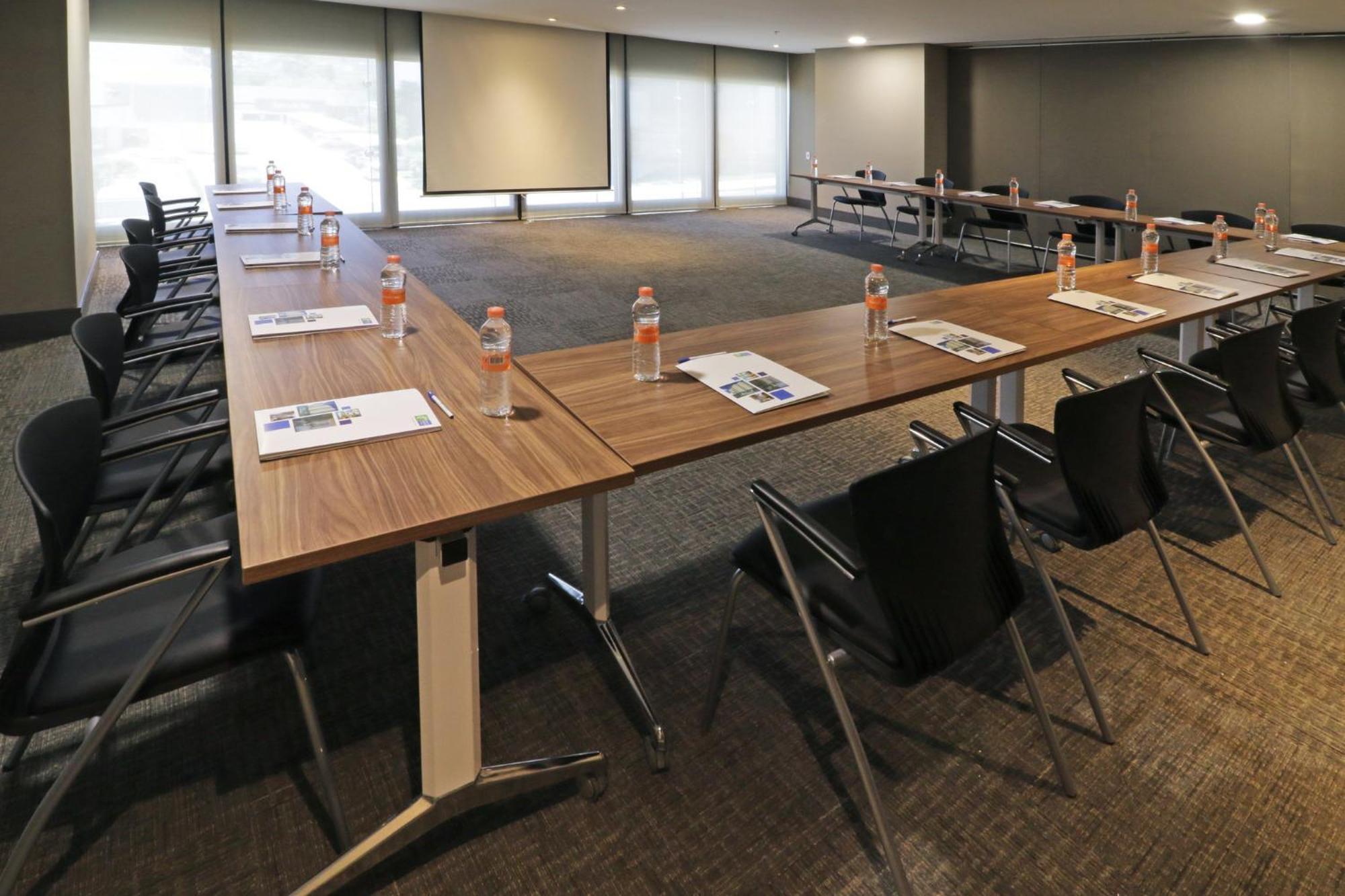Holiday Inn Express & Suites Monterrey Valle By Ihg San Pedro Garza Garcia Zewnętrze zdjęcie